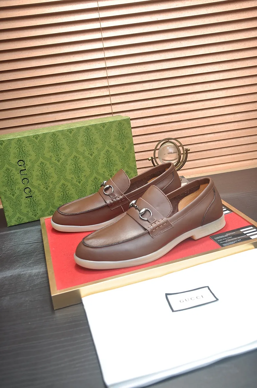 Men's shoes 💰440💶【GUCCI】 (High-end Niuli) New 🍀Gucci* - top version Gucci classic casual leather shoes! It is made of imported original cowhide and has a comfortable first layer of cowhide lining! Original wear-resistant rubber outsole! High quality products! Code number 38-44!